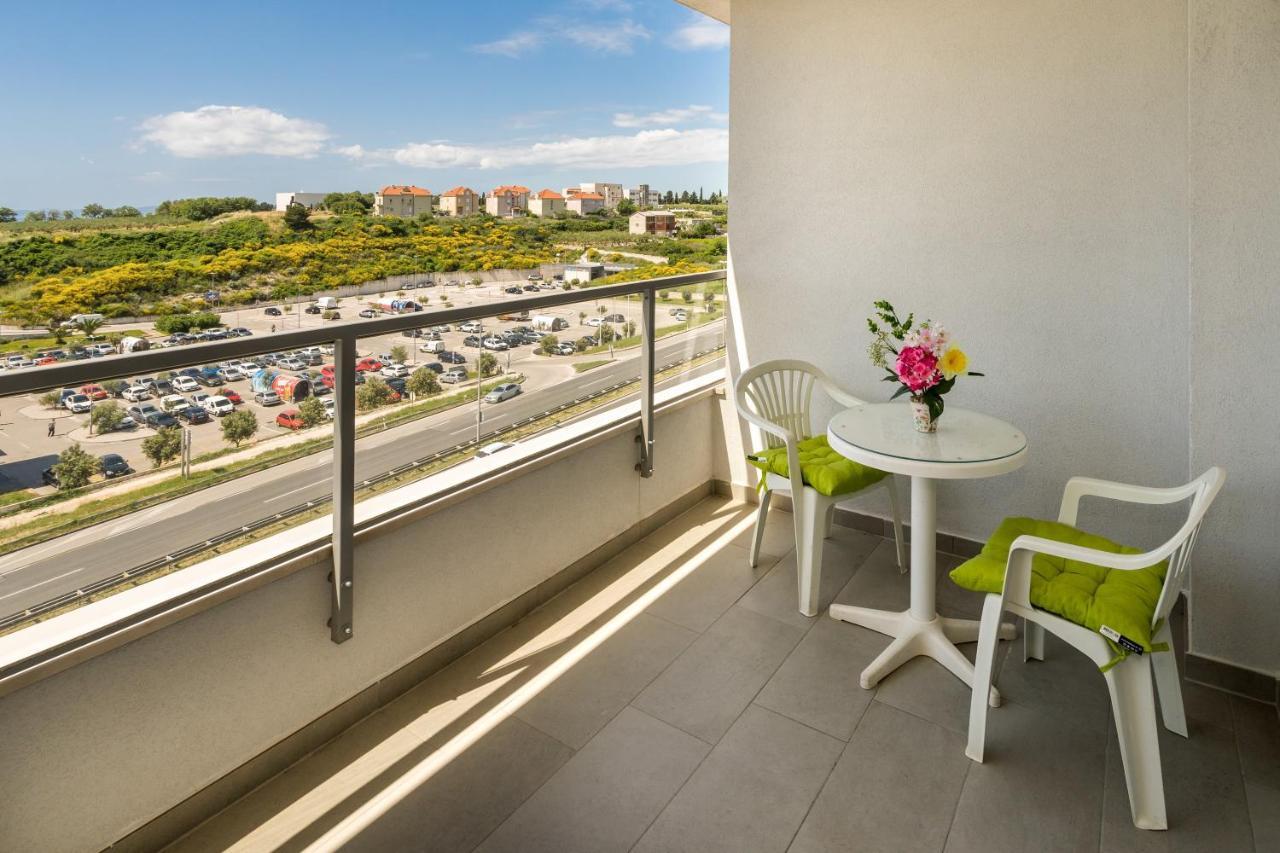 Modern Apartments Sirobuja Split Bagian luar foto