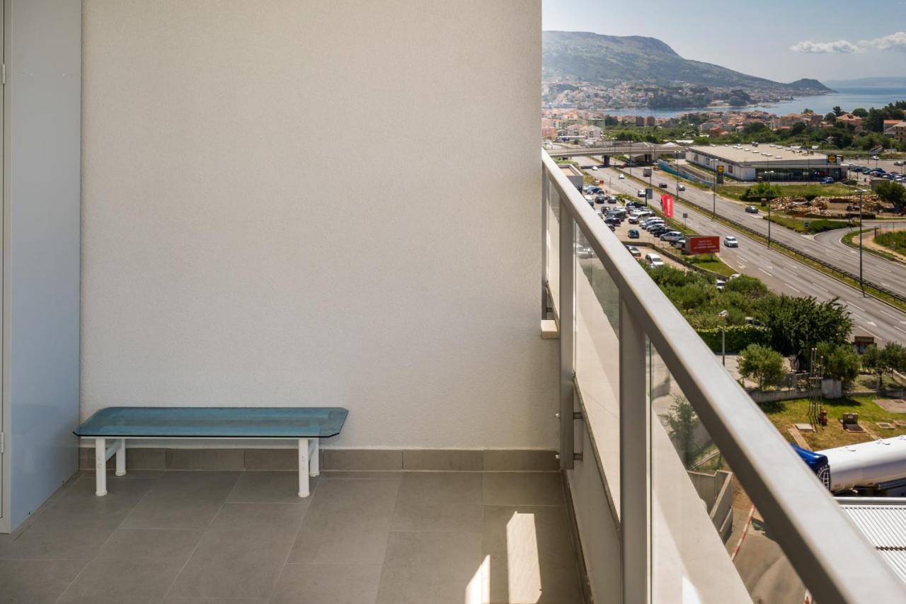 Modern Apartments Sirobuja Split Bagian luar foto