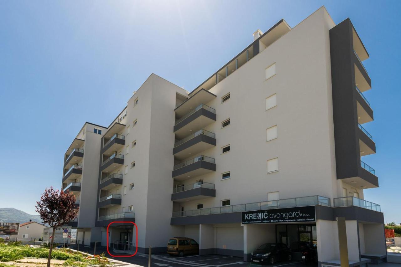 Modern Apartments Sirobuja Split Bagian luar foto