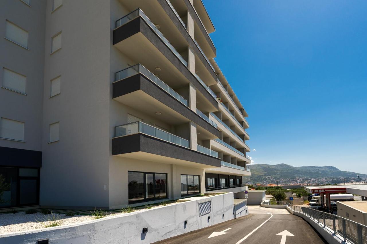 Modern Apartments Sirobuja Split Bagian luar foto